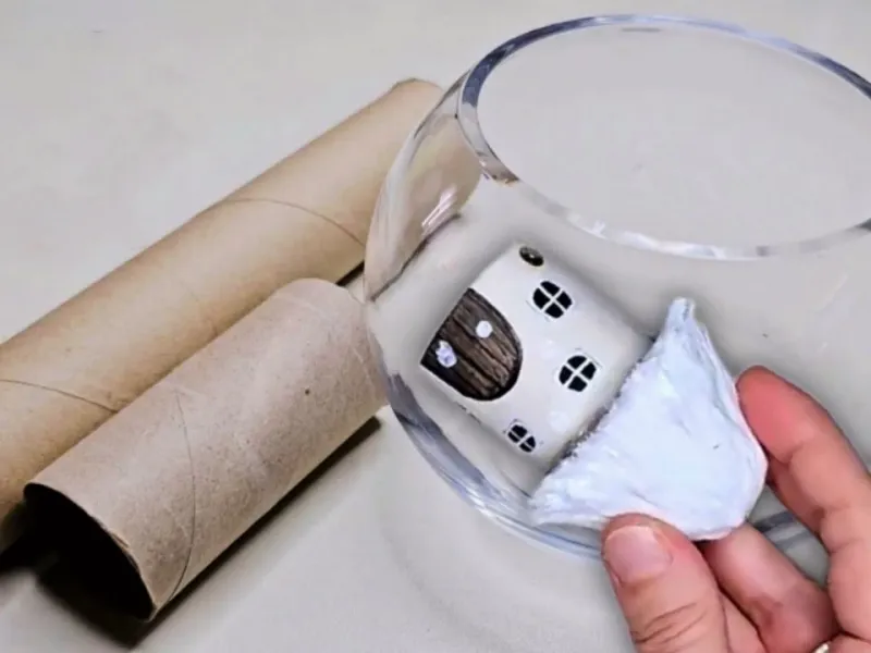 کاردستی شگفت انگیز با رول های مقوایی و یک کاسه شیشه ای!