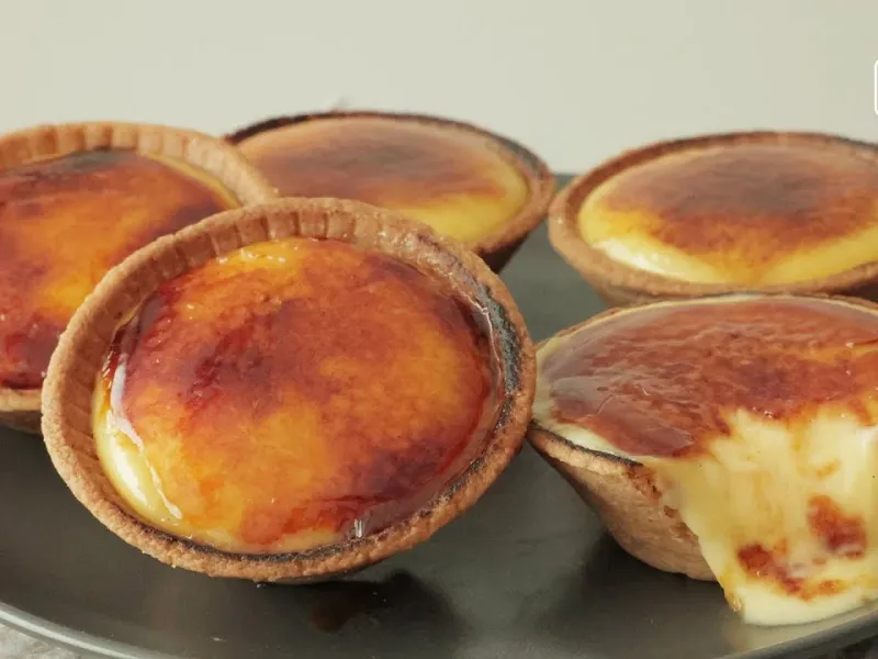 کرم کاستارد شیرین در کوکی های ترد/ طرز تهیه کرم بروله در قالب کوکی !