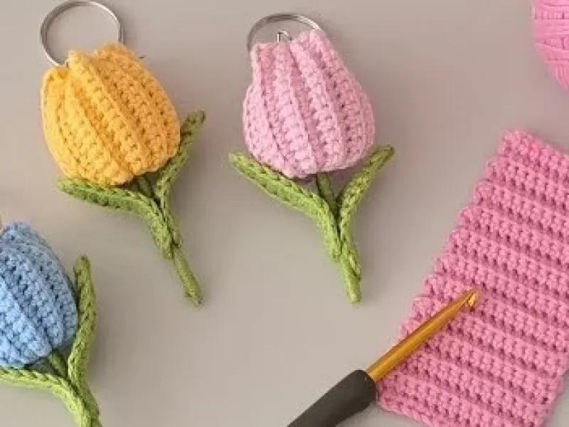 ساخت و فروش لاله های قلاب بافی/ هدیه ای آسان برای جاکلیدی که همه دوست خواهند داشت!