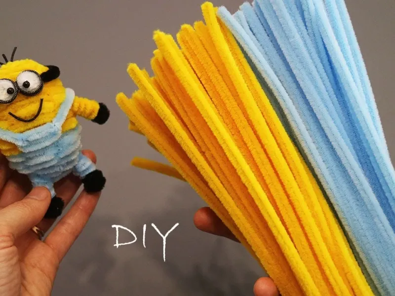 ساخت عروسک مینیون با لوله پاک کن!